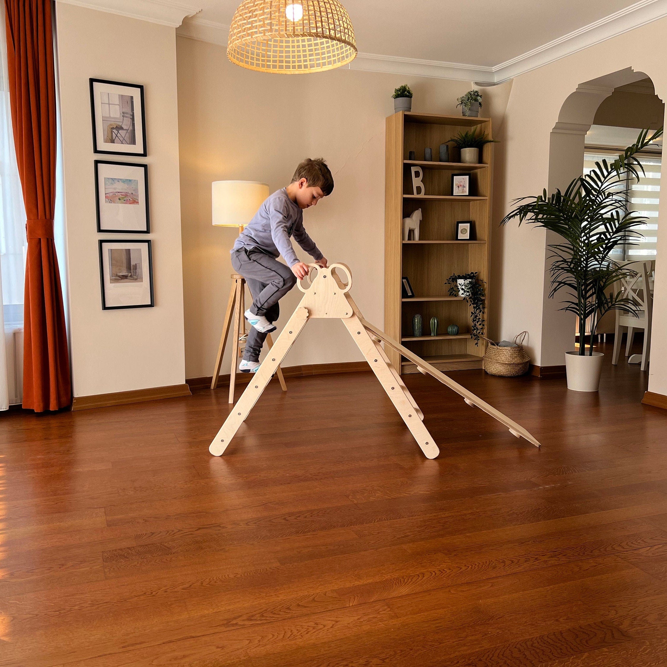 Folding Wooden Climbing Triangle for Kids, Montessori GYM Triangle